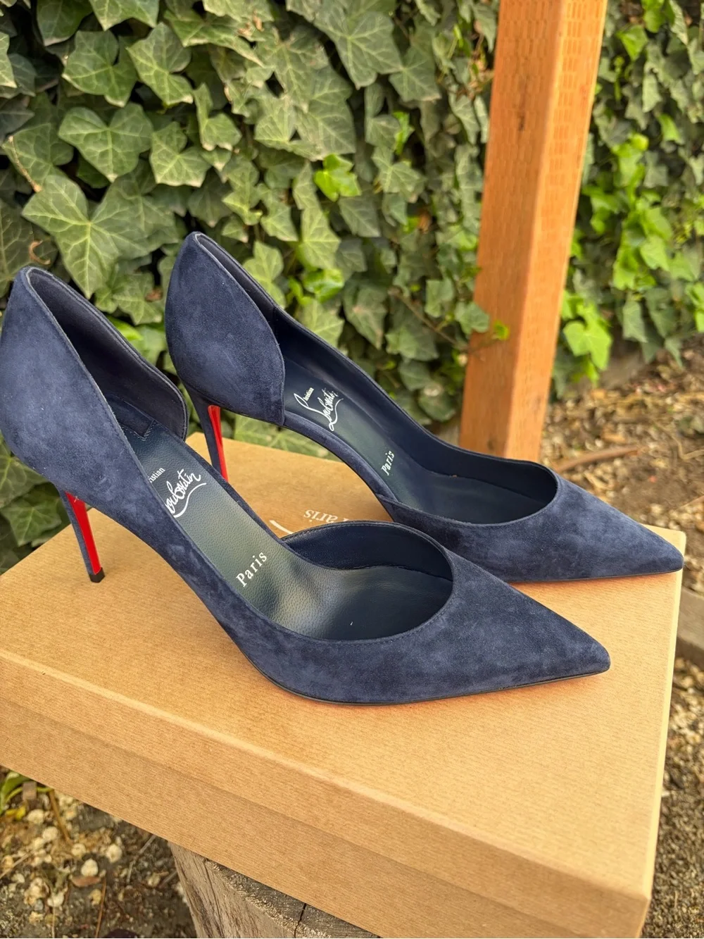 Christian Louboutin Blue Suede D'Orsay Iriza Pointed-Toe Pump Size EU 40 - Picture 8 of 13